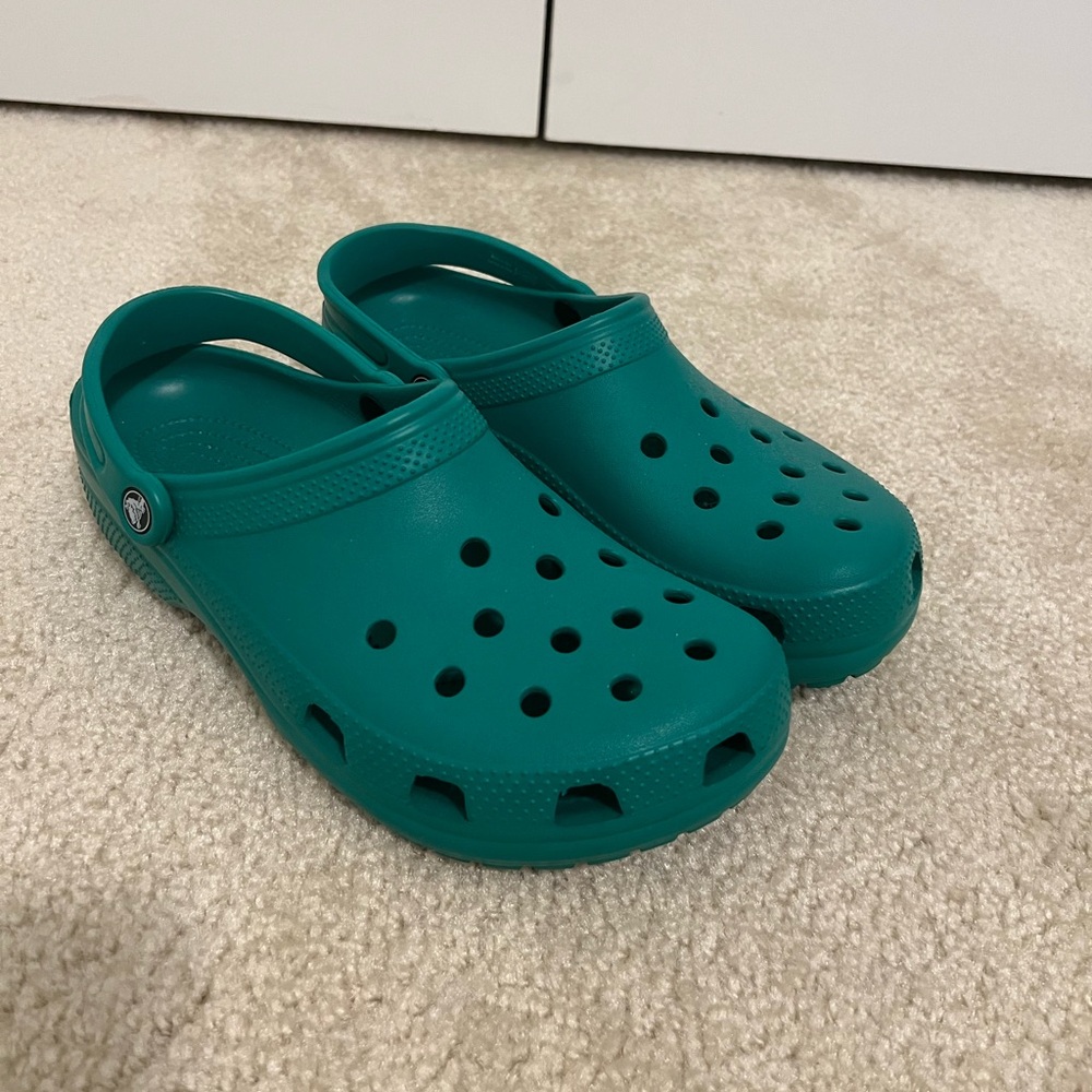 Crocs - Picture 2 of 4